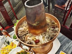 -蔼若春.传承三十年云南菜(金碧公园店)