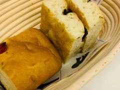 餐前面包-西山人家·二十年老字号农家菜(旺山店)