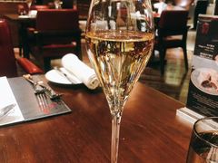 -恰餐厅及酒吧 CHAR Bar & Grill (北京丽都皇冠假日店)