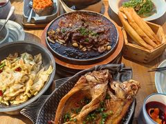 -蜜桃餐厅·伴山(湖滨商业街店)