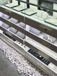 -克拉花园珠宝(诚品生活店)