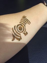 -鳌首刺青纹身 穿孔饰品店