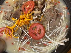 牛肉牛杂菌菇汤-草原三宝汤锅
