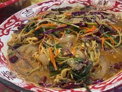 -闯关东东北农家菜(崂山石老人店)