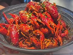 -肥肥虾庄·金牌油焖大虾(汉街SKP店)