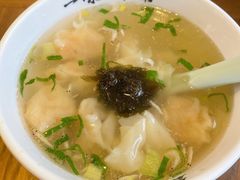 鱼籽虾肉小馄饨-鑫震源·苏式大虾生煎(山塘街店)