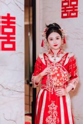 -LOVINA洛维娜婚纱礼服