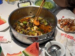 -七欣天香辣蟹火锅(无锡金太湖国际城店)