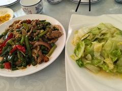 -范饭椰林川湘味海鲜·椰子鸡(三亚湾椰梦长廊店)