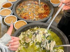 -灶知轩湘西石锅鱼(万佳广场店)