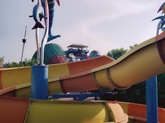 -欢乐水魔方水世界