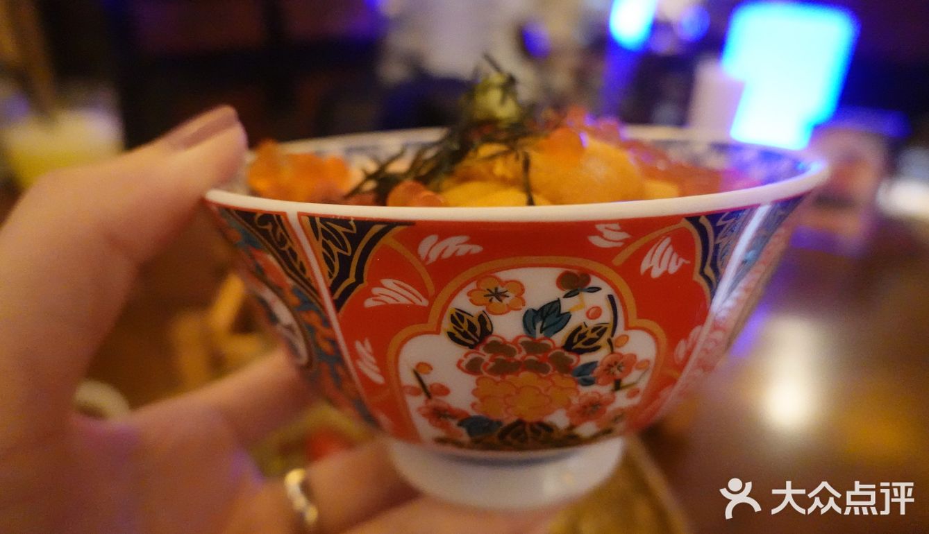 周扬青同款日料店～吼吼吃[调皮]