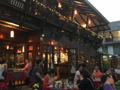 -Dash Teak House