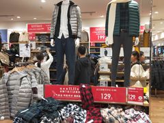 -优衣库(郑州丹尼斯大卫城店)