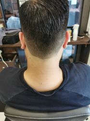 -MARTIN'S BARBER SHOP男士理发馆