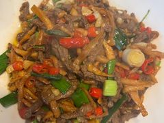 苗家小炒黄牛肉-印象鲵宴·张家界地标美食名片(溪布街店)