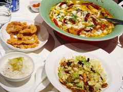 -巷子宽·酸菜鱼(迪士尼小镇店)