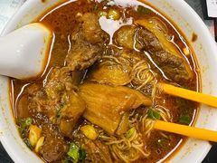 咖喱牛腩面-牛记咖喱美食(十月初五日街店)