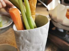 -穹六人间 people 6(岳阳路店)