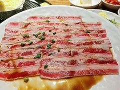 牛五花肉-釜山火炉韩式炭火烤肉(欧洲城店)