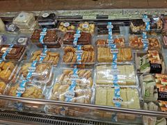 -光明牛奶棚(南泉店)