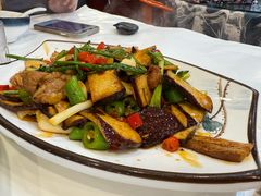 -老鄞江清水龙虾•赵赵家(江北店)