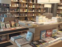 -魔方城市书房(中街益田店)