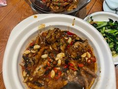 -黄泥岗·地道湖北菜(奥特莱斯店)