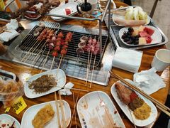 -哈尔滨小酒馆·鲜肉现穿自助烧烤(康新花园店)