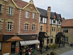 -钟书阁(松江泰晤士小镇店)