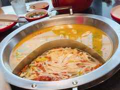 -谭公鱼头·鲜鱼火锅·小龙虾·江湖菜(秀沿路店)