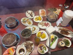 -四囍码头海鲜烧烤自助火锅(外滩南京东路悦荟广场店)