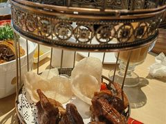 蜜制烤乳鸽-避风塘(宝山万达店)