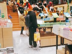 -新华书店(印象城店)