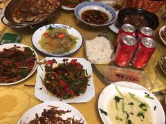 -临街徽菜馆·正宗黄山味