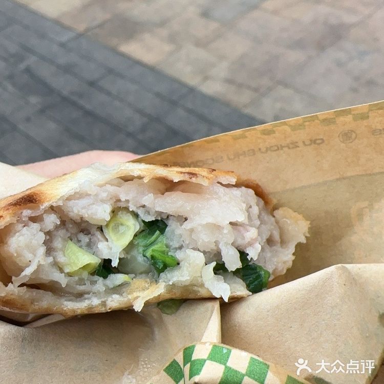 衢周叔烤饼店：满口肉香，香气四溢的拌面与绝妙小烤饼