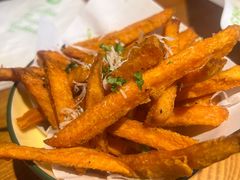 -JINNS锦时 steak&pizza(浸信会礼拜堂旧址店)