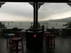 店内观湖-小赖鱼馆