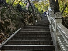 -灵岩山风景区