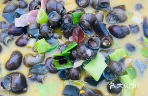 Clear Soup Snail