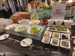 -美食汇·海鲜自助餐·家庭聚会·商务宴请(青秀万达文华店)