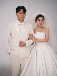 -雪中彩影婚纱摄影·微光艺术中心