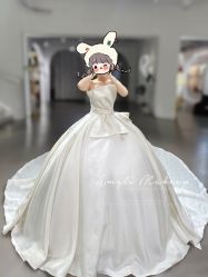 -艾米丽婚纱礼服