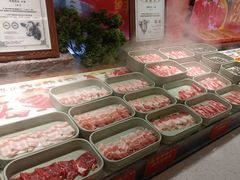 -四囍码头海鲜烧烤自助火锅(外滩南京东路悦荟广场店)