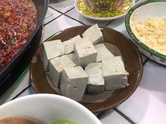 -财二舅火锅招待所