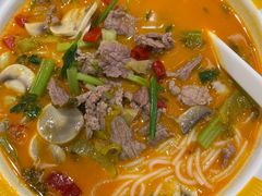 -粉小主·贵州酸汤牛肉粉(南京仙林金鹰店)