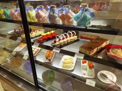 面包甜点陈列柜-芭菲盛宴·环球美食(袁家岗店)