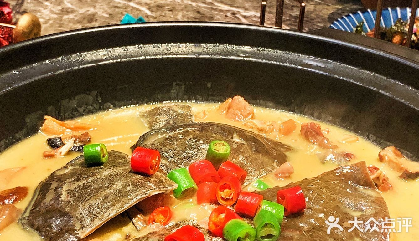♨️在喜欢的地方和喜欢的人享受喜欢的湘菜｜2046湘味厨房