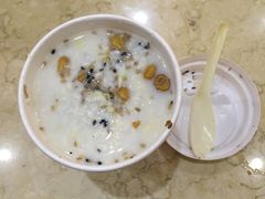 -清真老马家国华牛奶鸡蛋醪糟(正宁路店)