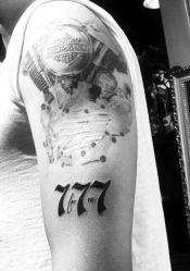 -墨無界刺青TATTOO